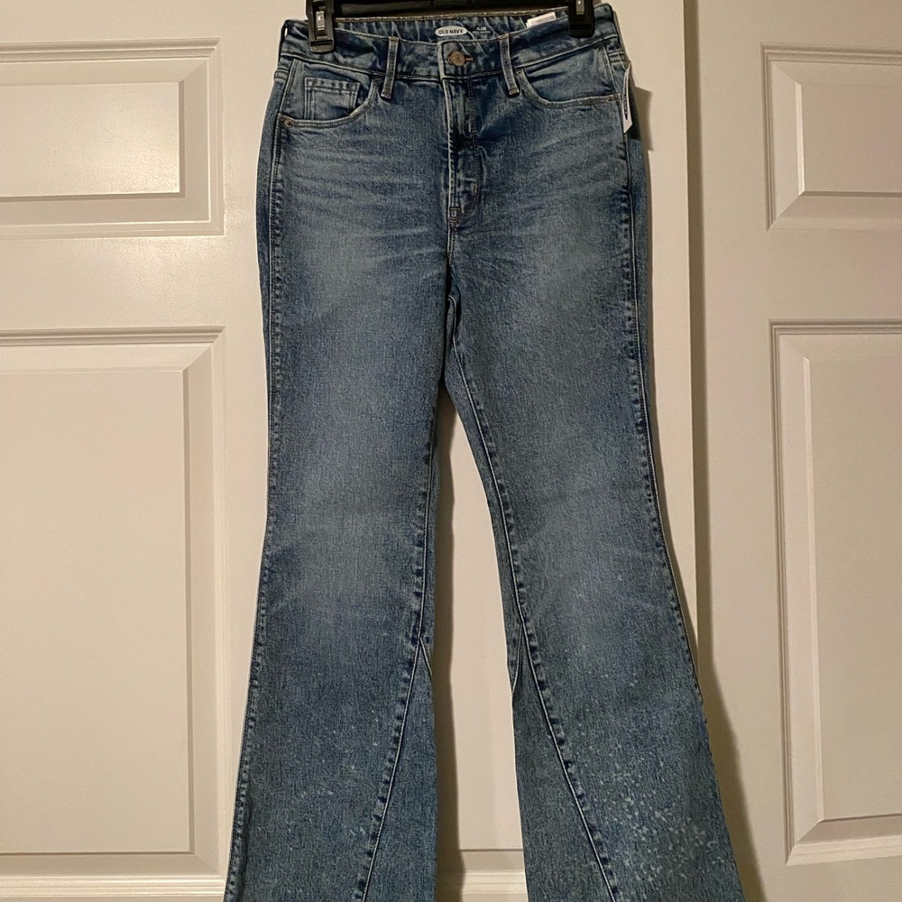 Old Navy, extra high waist flare. NWT. 4